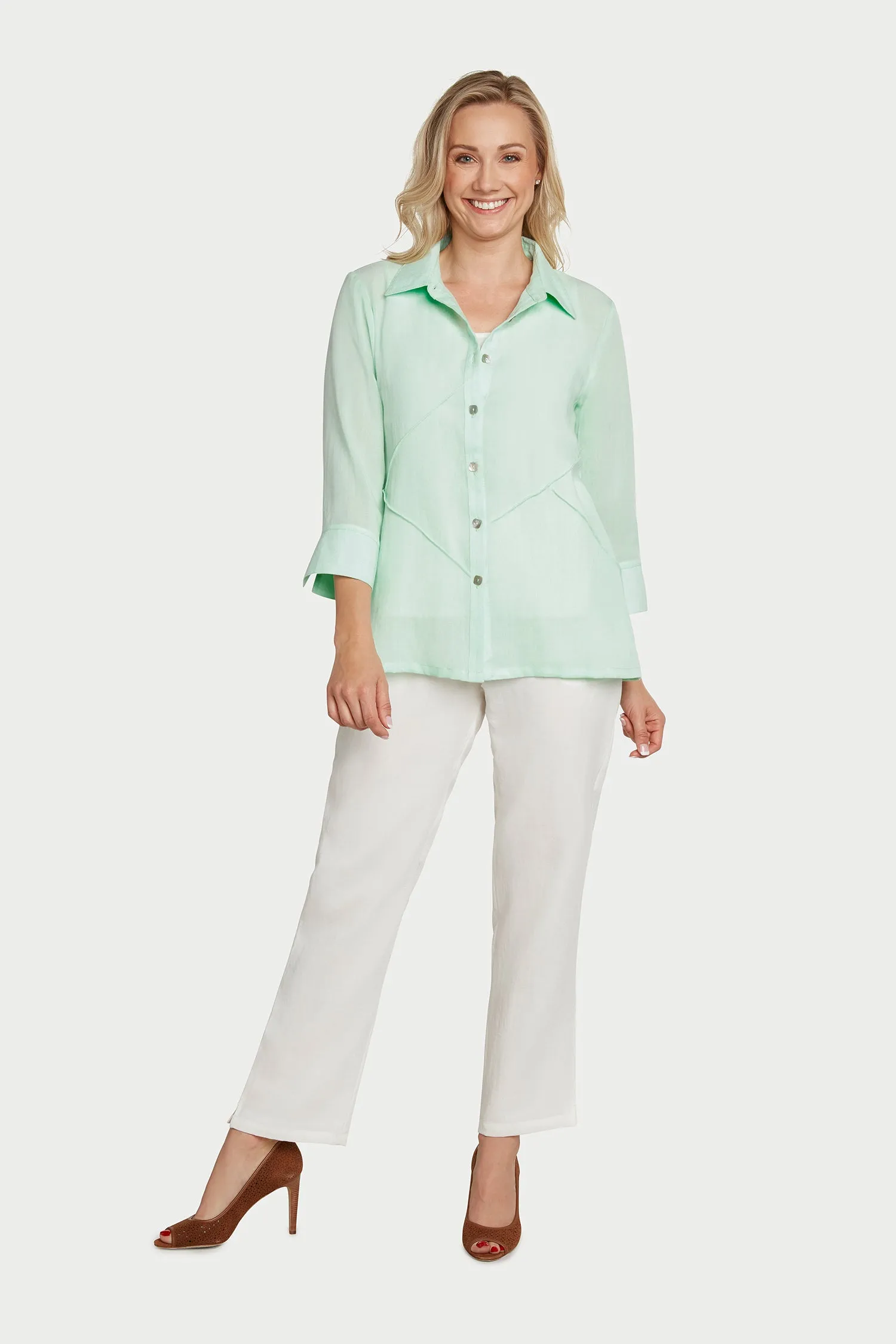 AA252 - Sabrina Linen Blouse