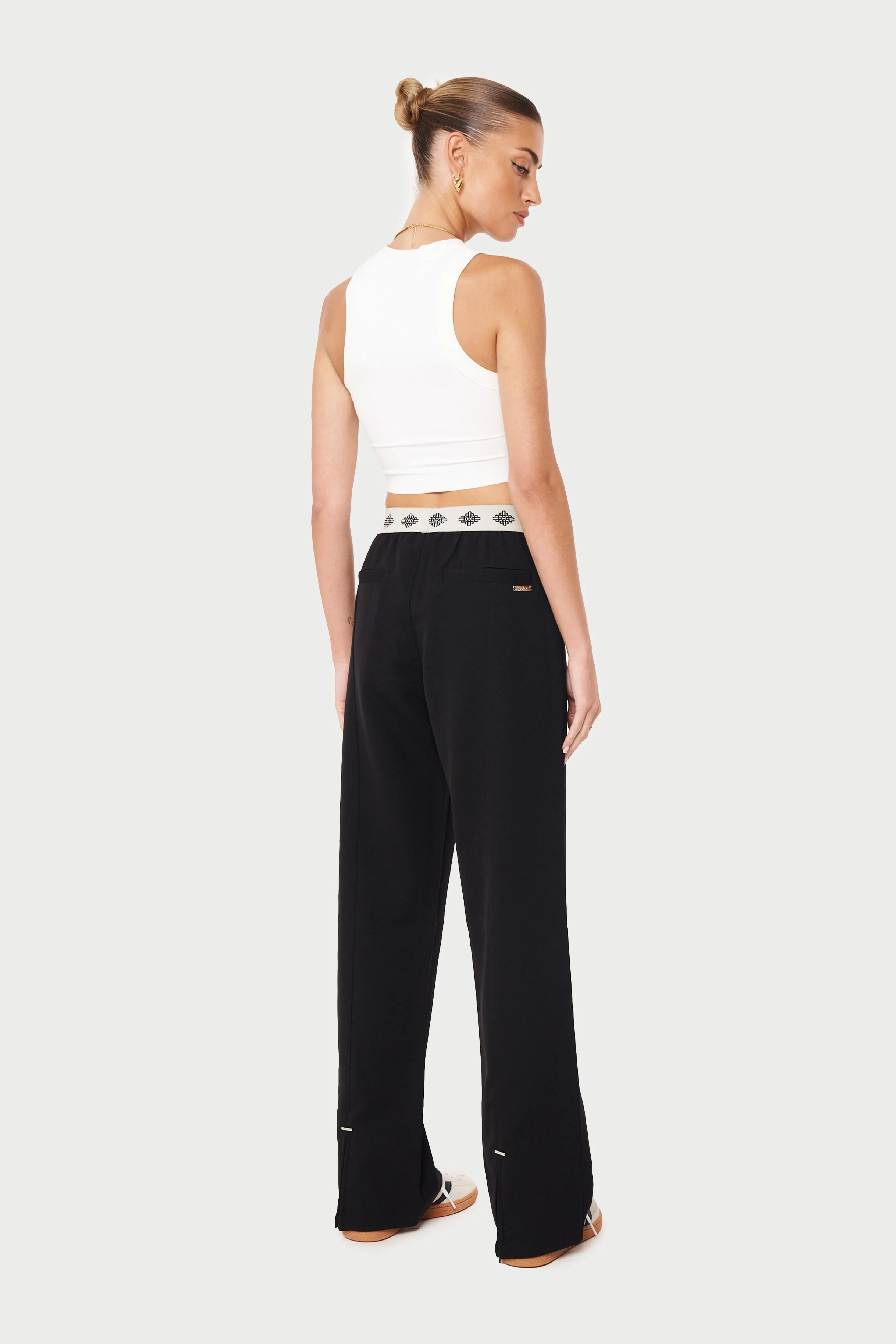 BRANDED WAISTBAND TAILORED PANT - BLACK