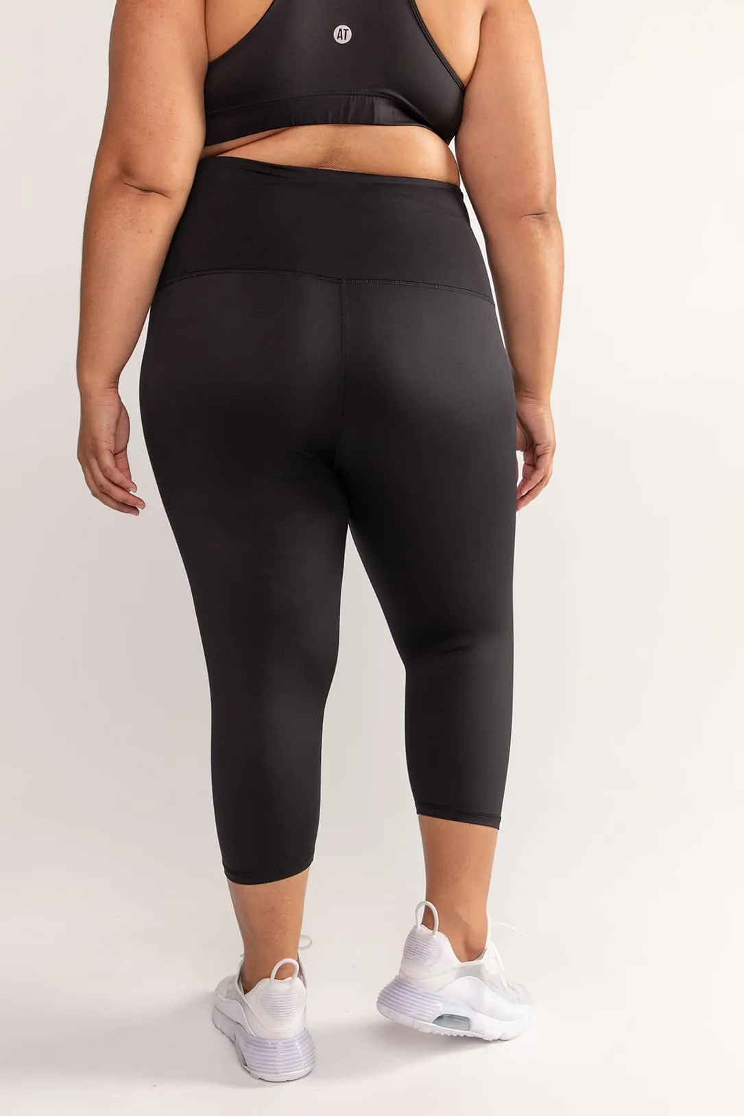 Essential 7/8 Length Tight - Black